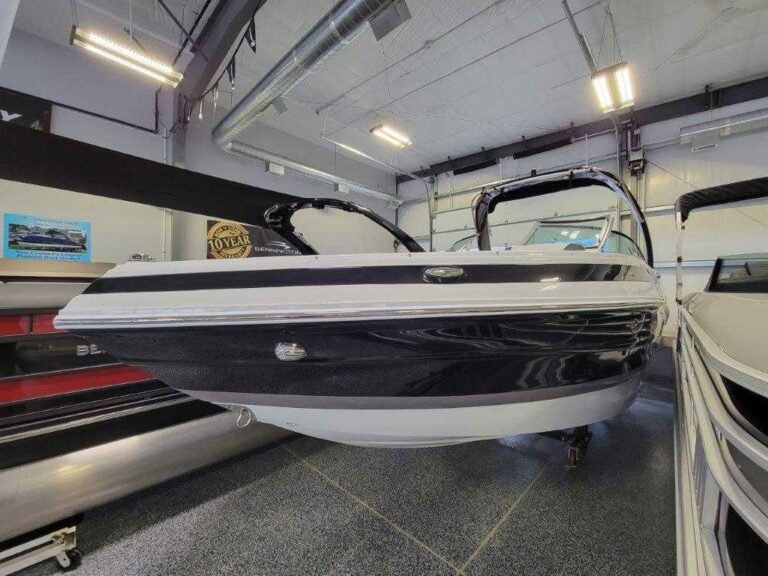 2022 Crownline 255 SS - Arch US-KIS88005H122 [photo 43]